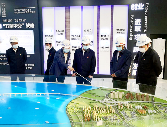 0219【工程公司】福建省委常委、廈門(mén)市委書(shū)記趙龍調(diào)研翔安大橋（第二東通道）項(xiàng)目-1_調(diào)整大小.png